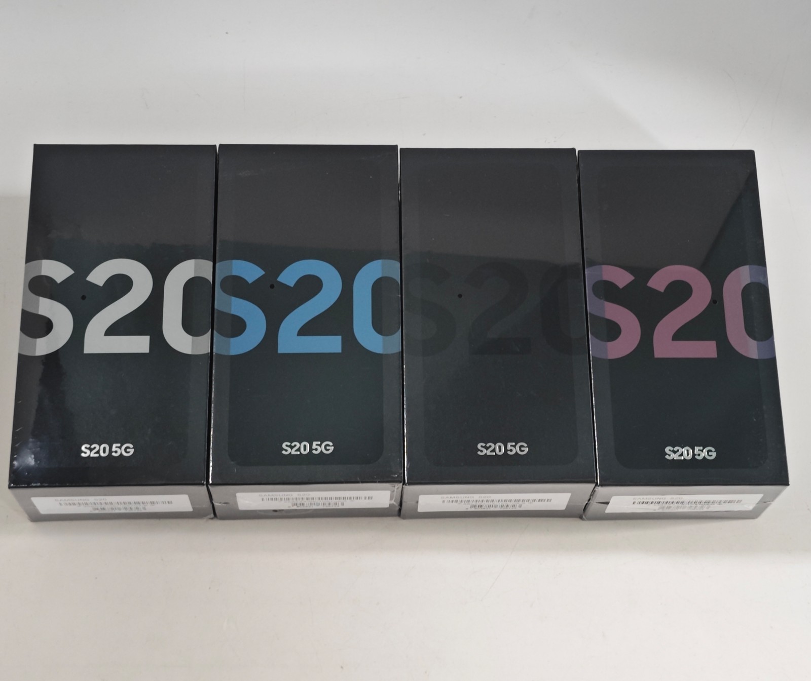 New Sealed Samsung Galaxy S20 5G 6.2" SM-G981B 128GB Unlocked Global Google Color Please note the color you have chosen. Storage Capacity SM-G981B 128GB - Image 3