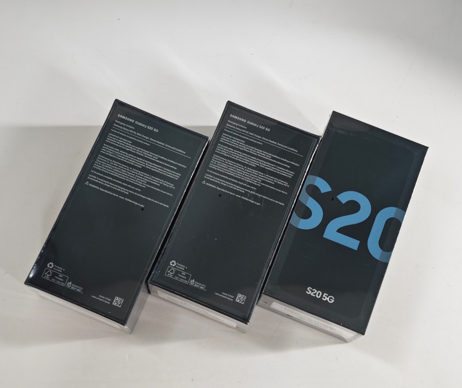 New Sealed Samsung Galaxy S20 5G 6.2" SM-G981B 128GB Unlocked Global Google Color Please note the color you have chosen. Storage Capacity SM-G981B 128GB - Image 4