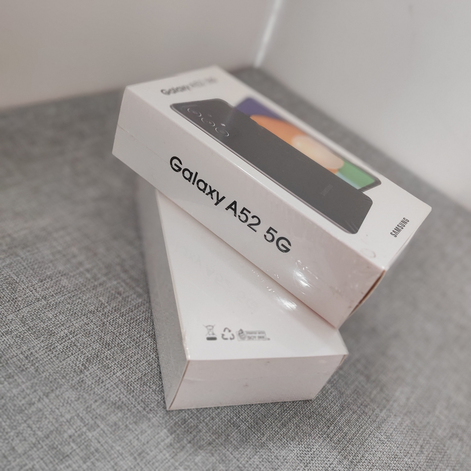 Samsung Galaxy A52 5G SM-A526B SM-A526U 6.5" 64MP128GB Android Global, unlocked Storage 128GB Model SM-A526B - Image 3