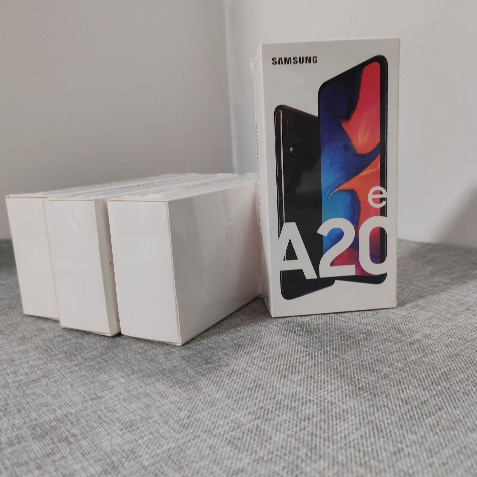 Samsung Galaxy A20e Dual SIM SM-A202F/DS 5.8" 13MP 32GB Android 9 Storage 32GB - Image 4