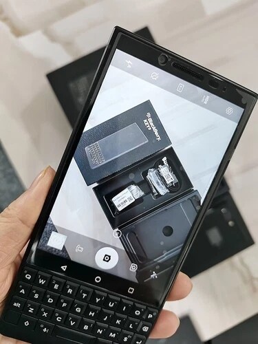 BlackBerry KEY2 K2 4.5" 12MP Android 64GB 6GB RAM smartphone Color Red Model BBF100-2 (Canada, US, LATAM) - Image 5