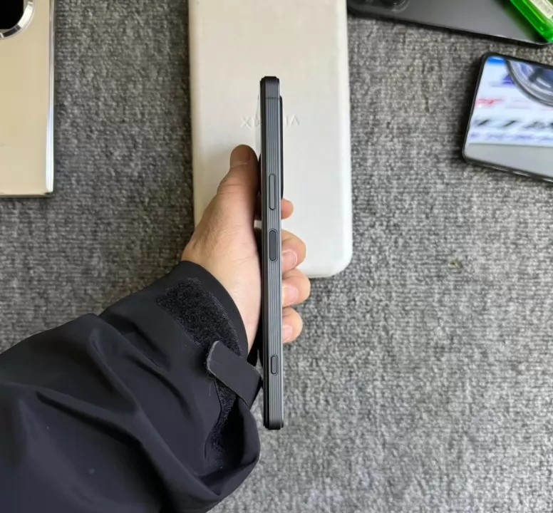 Global Sony Xperia 1 V 5G XQDQ62/B, XQ-DQ72, XQ-DQ54 Global storage 256GB 12GB RAM Model Number XQ-DQ54 Global - Image 4