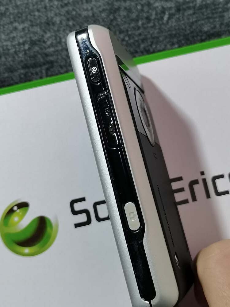 Sony Ericsson P1 P1i UMTS Unlocked 2G 3G 3MP 2.6" Smartphone - Silver Black battery 1*battery - Image 8