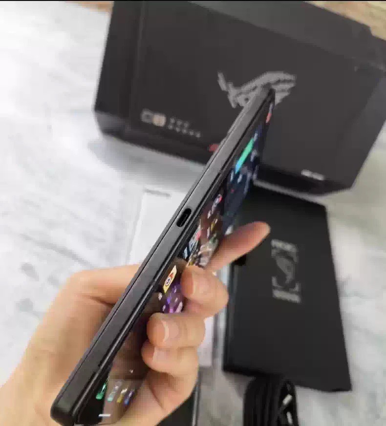 NEW Asus ROG Phone 8 Pro 6.78" 50MP 5G 16+512GB Android gaming phone Global - Image 5