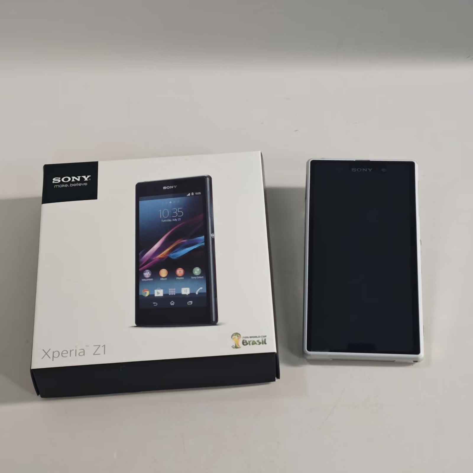 Sony Xperia Z1 16GB - (Unlocked) Smartphone Single Sim Android mobile