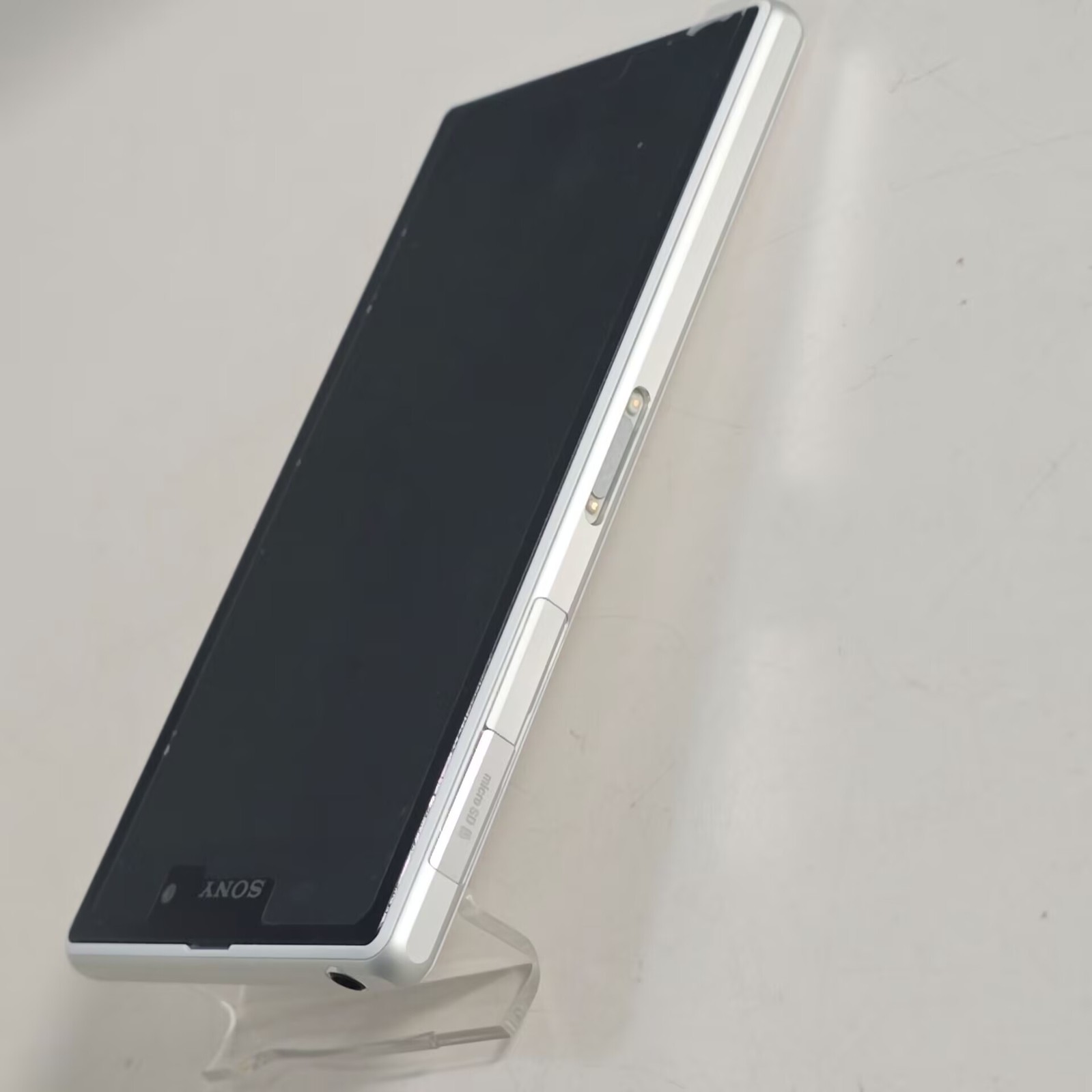Sony Xperia Z1 16GB - (Unlocked) Smartphone Single Sim Android mobile - Image 12