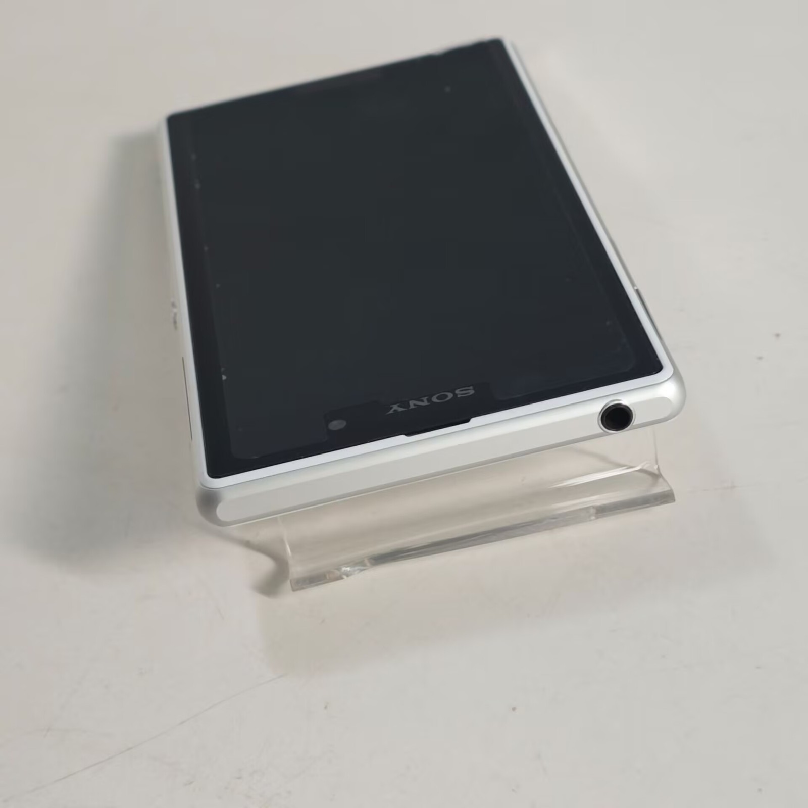 Sony Xperia Z1 16GB - (Unlocked) Smartphone Single Sim Android mobile - Image 13