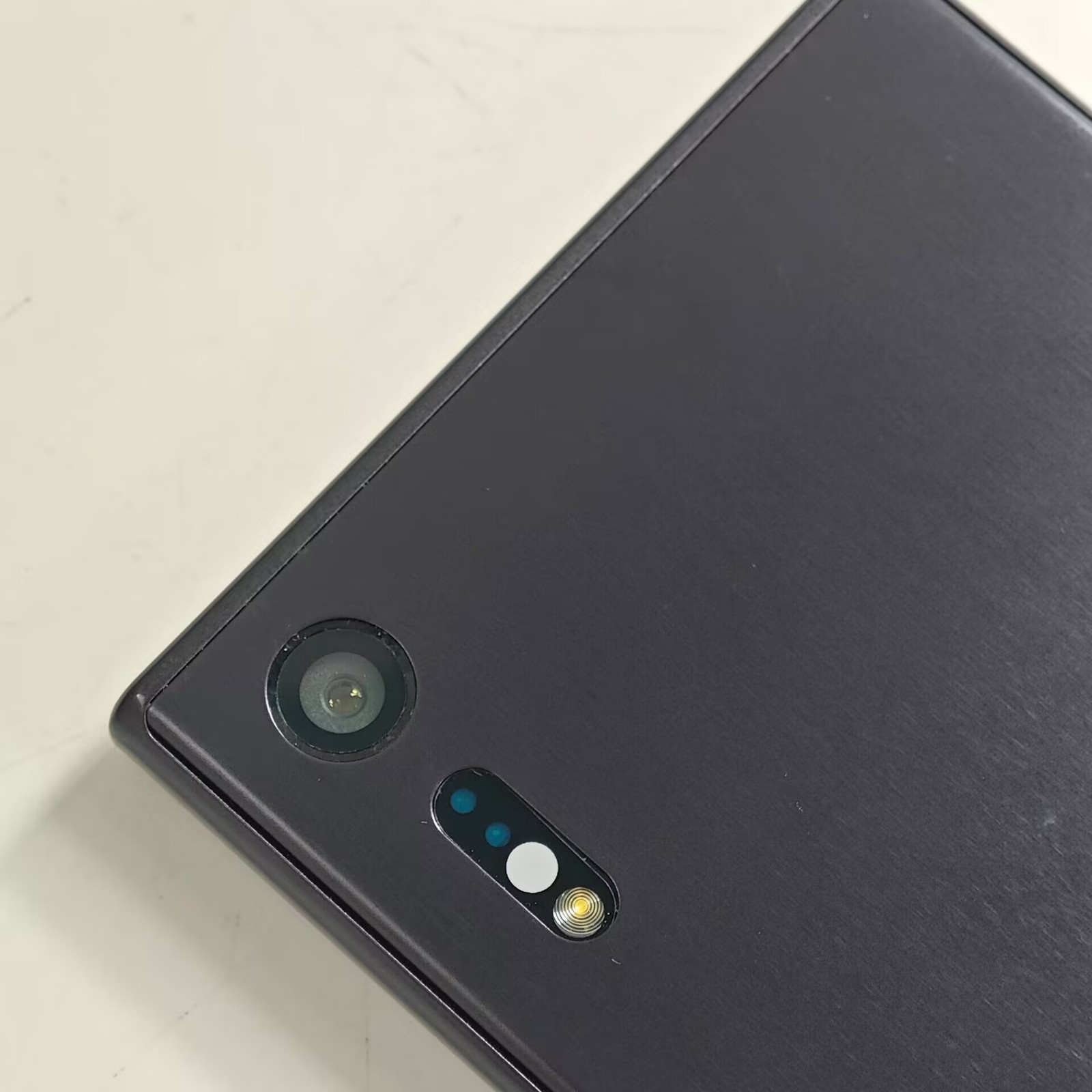 New Sony Xperia XZ 5.2" 23MP F8331 F8332 64GB Android SmartPhone colour Random color Storage Capacity F8331 Single SIM 64GB - Image 5