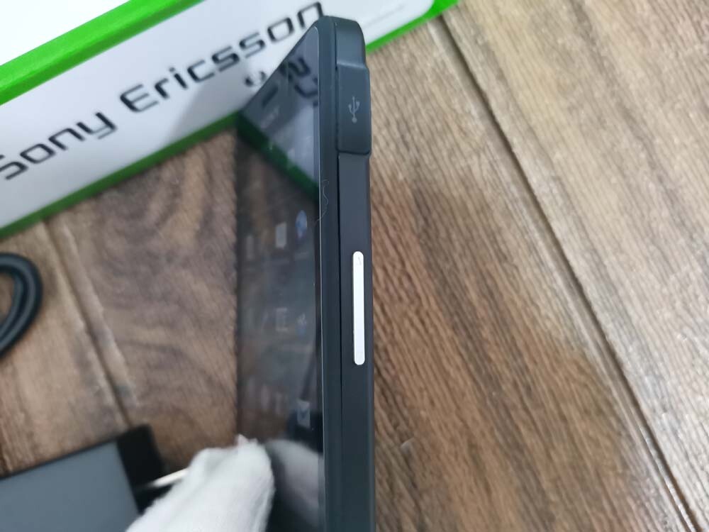 Sony Xperia go ST27a ST27i Android 3G Unlocked cell phone good condition - Image 4