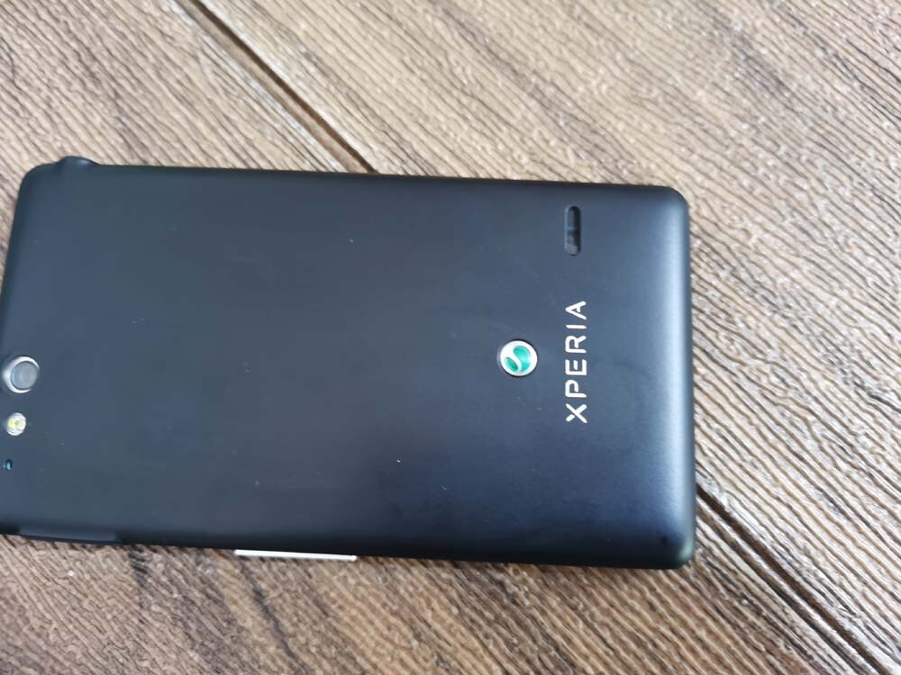 Sony Xperia go ST27a ST27i Android 3G Unlocked cell phone good condition - Image 10