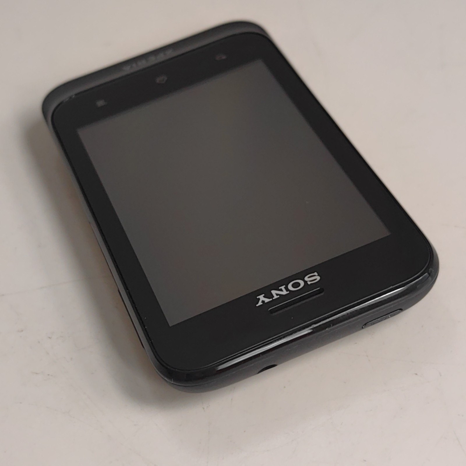 Sony Xperia tipo ST21i Color Random color