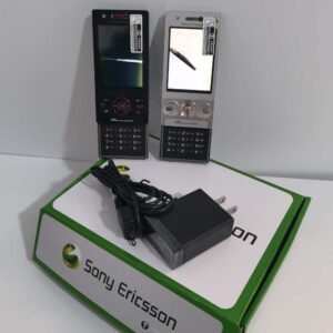 Unlocked Sony Ericsson W705 3G networks Working well Black & Silver Bundle Description 1 battery Color Black
