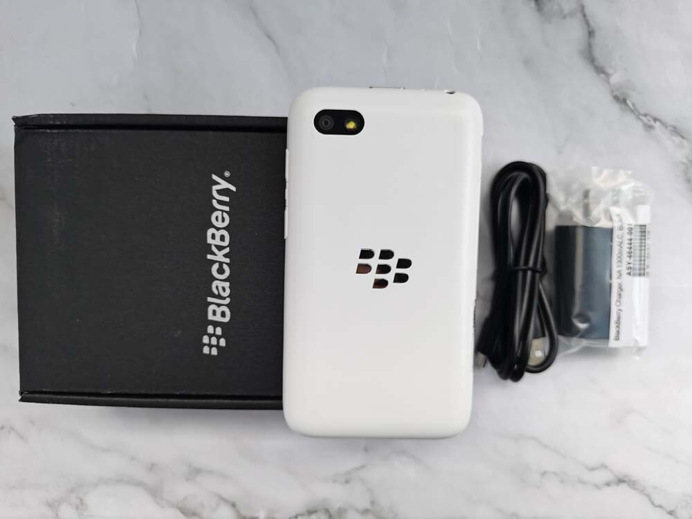 BlackBerry Q5 Unlocked 4G WiFi LTE 8GB 5MP QWERTY keyboard Cellphone (SQR100-1) Color White - Image 15