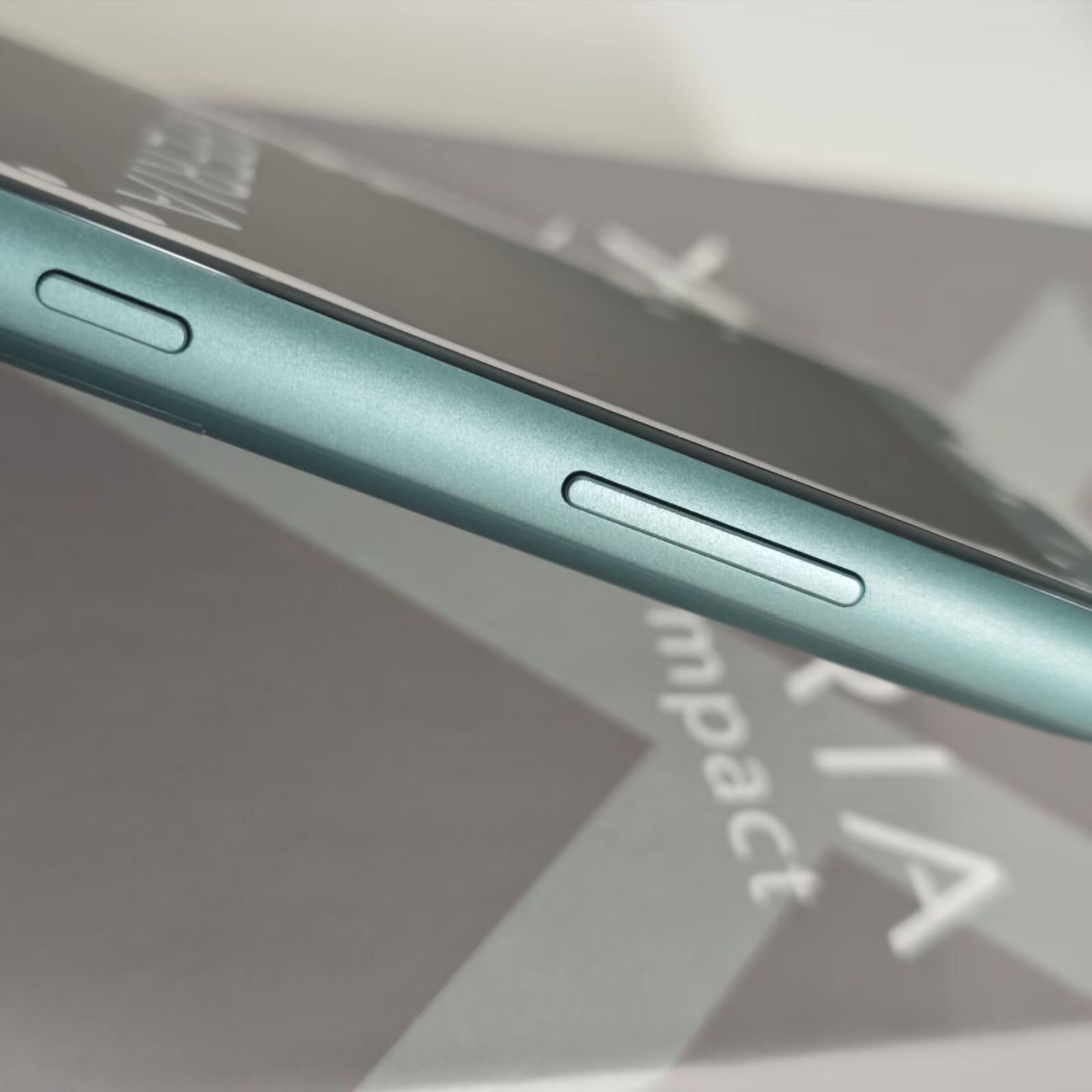 Sony Xperia XZ2 Compact H8324 H8314 SO-05K 4+64GB 4colors Global Unlocked Model Number H8324 Dual SIM - Image 8