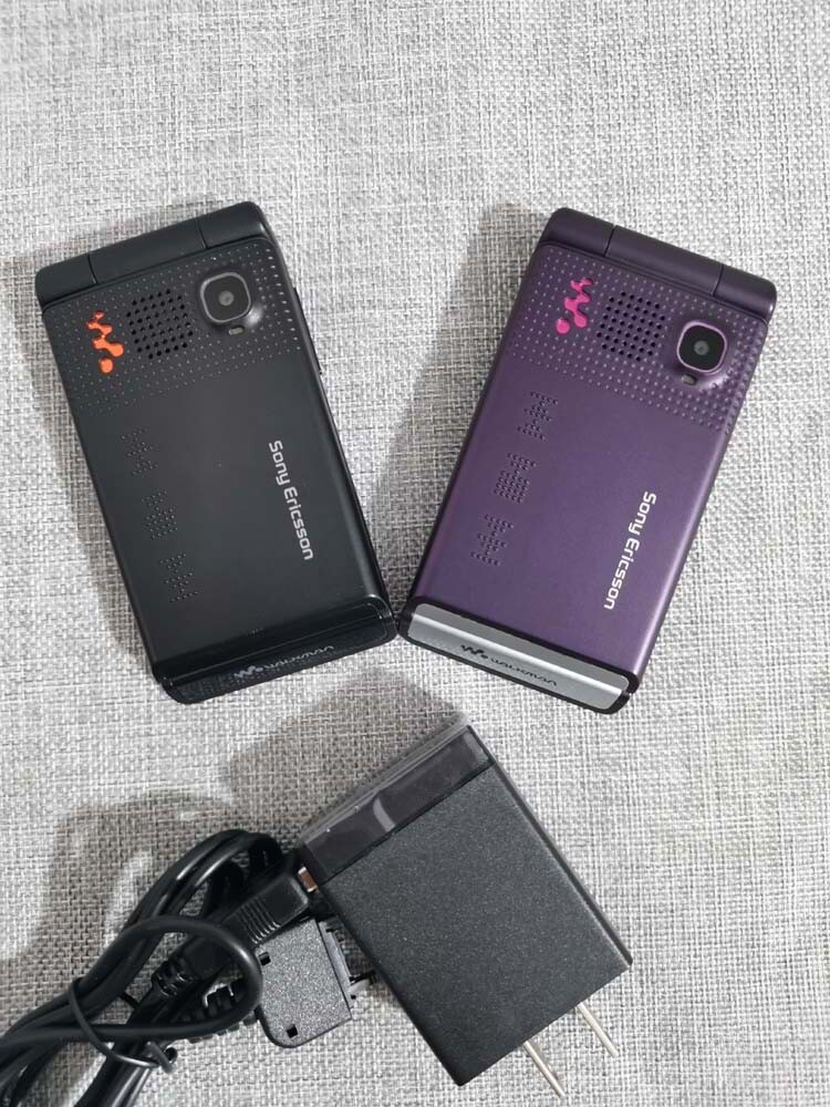 Sony Ericsson W380i 14MB 2G GSM Mini-SIM clamshell Keyboard Cellphone (Unlocked) Bundle Description 1 * battery Color Purple - Image 12