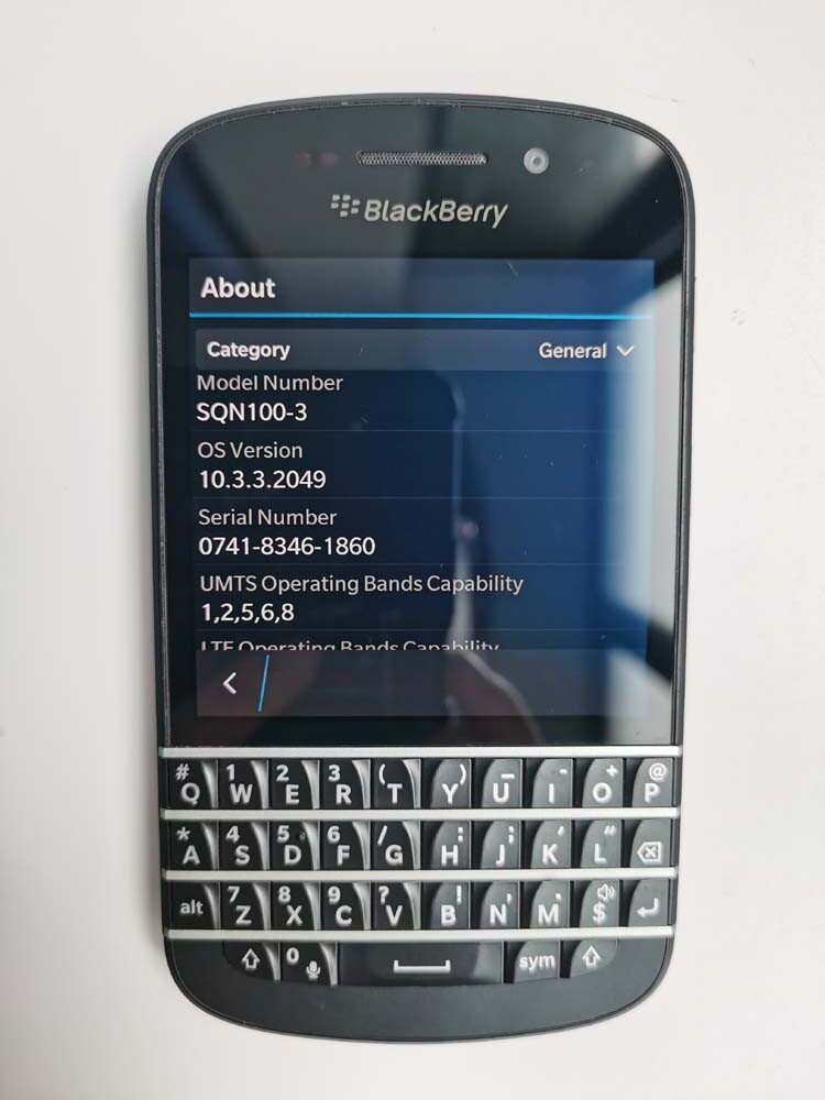 BlackBerry Q10 - Unlocked 8MP 4G 16GB storage OS10 Cellphone (Verizon Wireless) Color White Battery 2 * batteries - Image 7