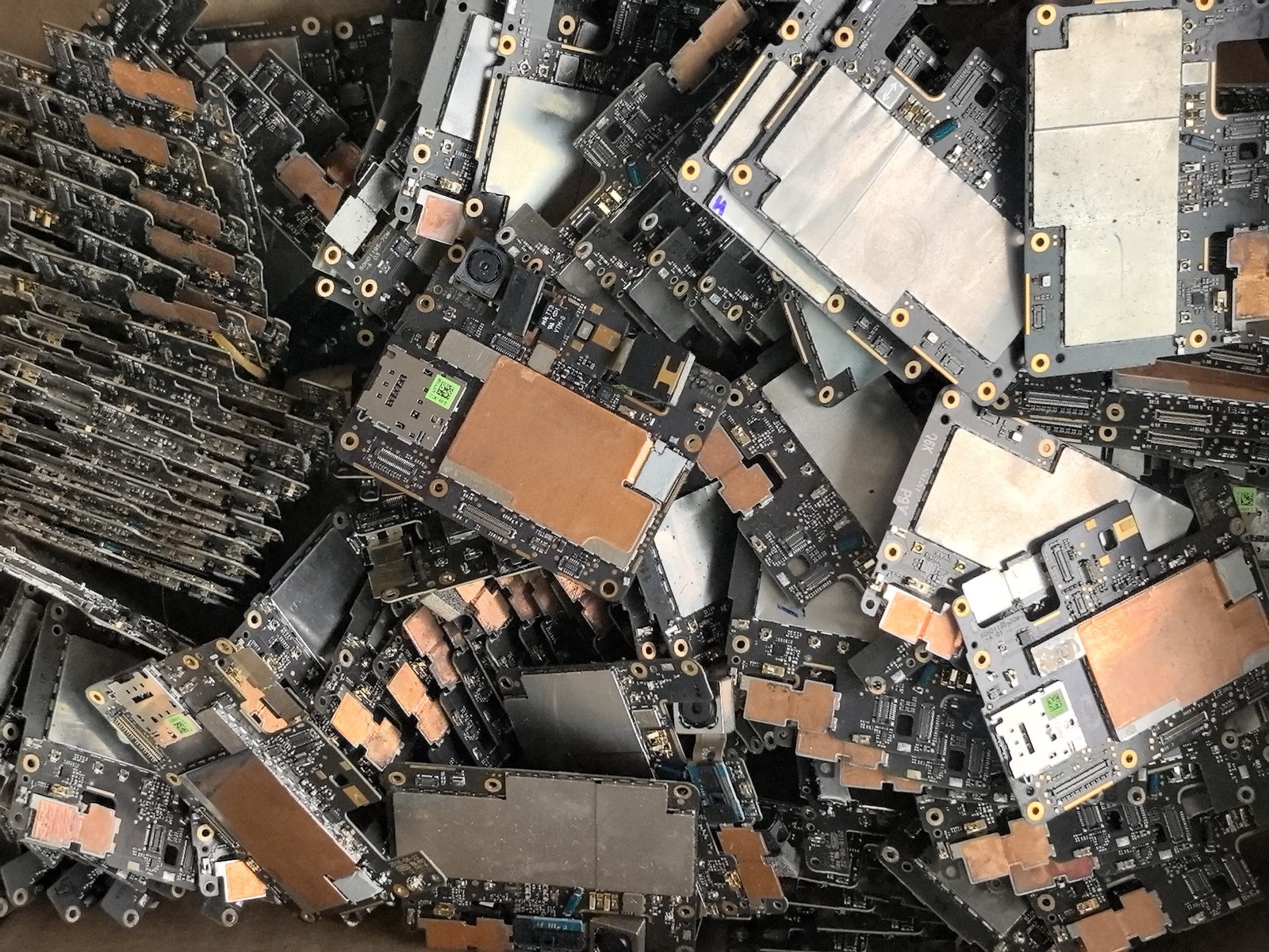 Google Pixel (1st Gen) - 2016 Pixel XL motherboard Model Pixel XL