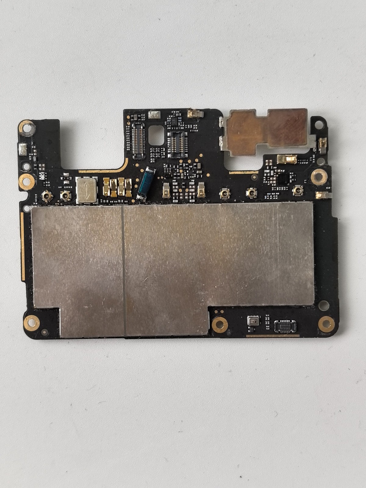 Google Pixel (1st Gen) - 2016 Pixel XL motherboard Model Pixel XL - Image 2