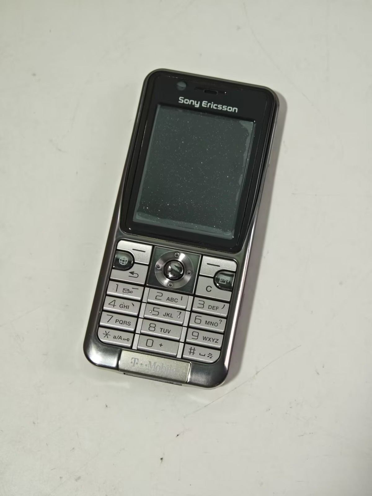 Sony Ericsson K530i random color