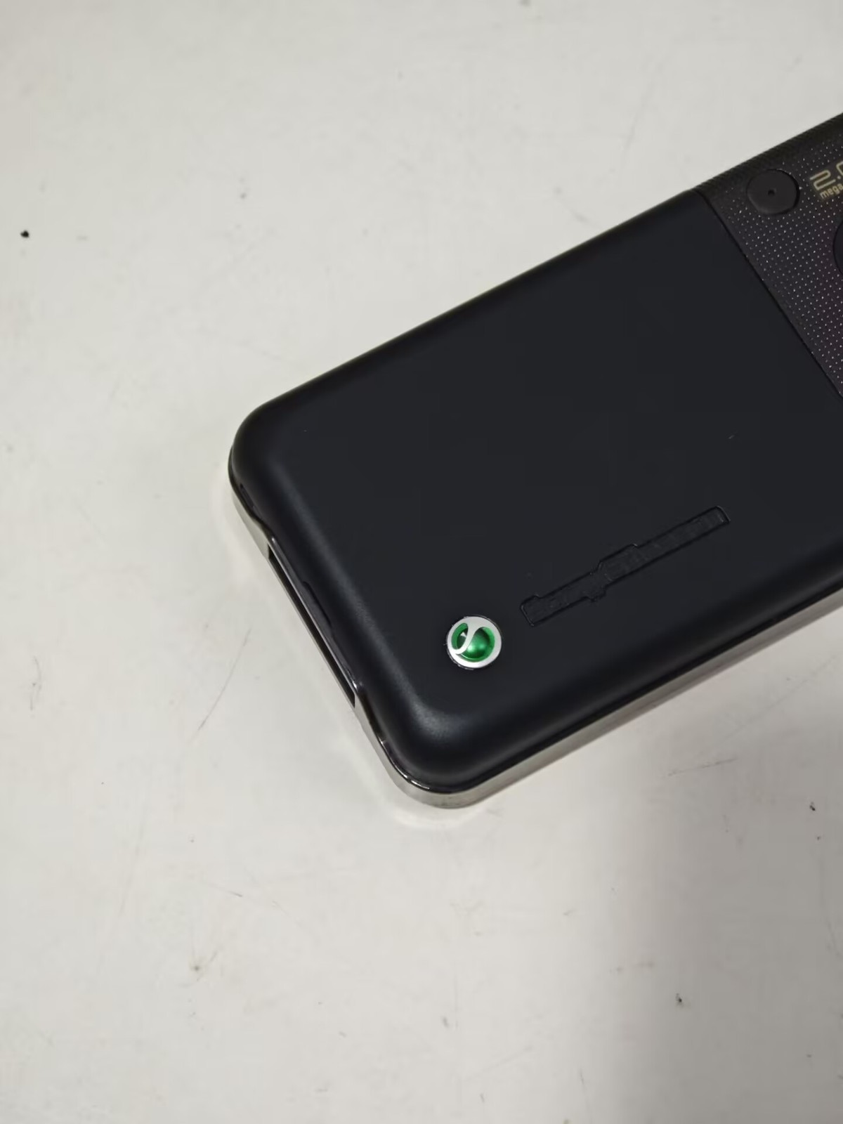 Sony Ericsson K530i random color - Image 9