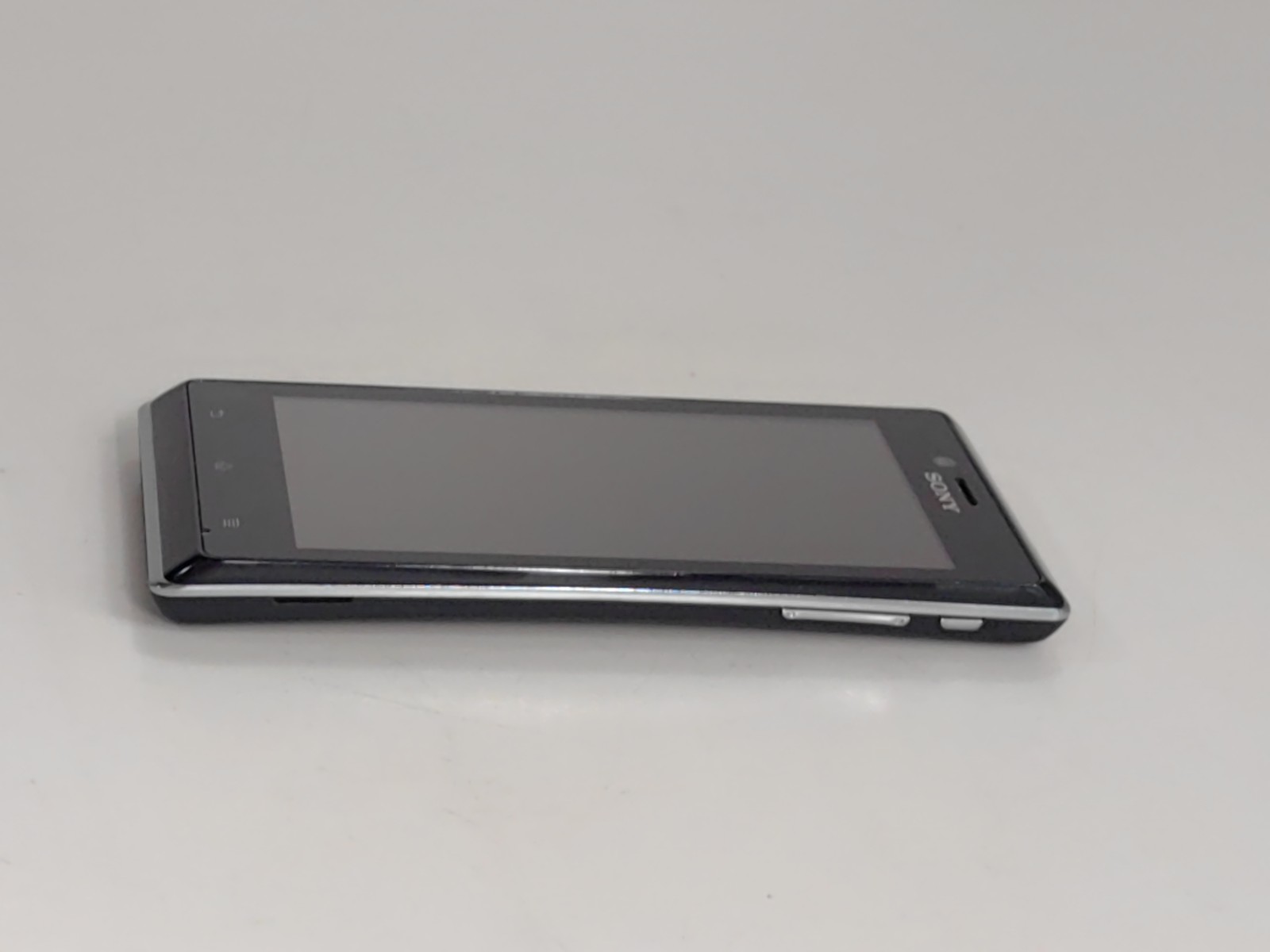Sony Xperia J ST26i ST26a Color Random color