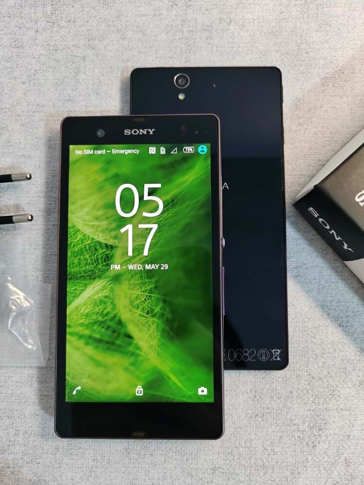 Sony Xperia Z C6603 Android 16GB 4G 5.0" Unlocked Smartphone fully functional Color Black