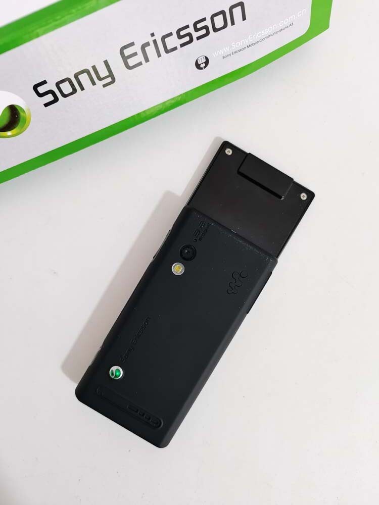 Sony Ericsson G705 Bluetooth 3MP Wi-Fi GPS Unlocked 3G CellPhoneTested Color Black Battery 1*Battery - Image 9