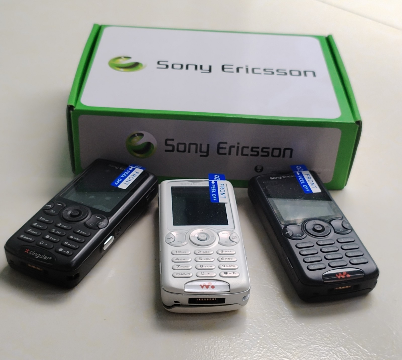 Sony Ericsson Walkman W810i - random color Cellular keyboard phone - Image 7