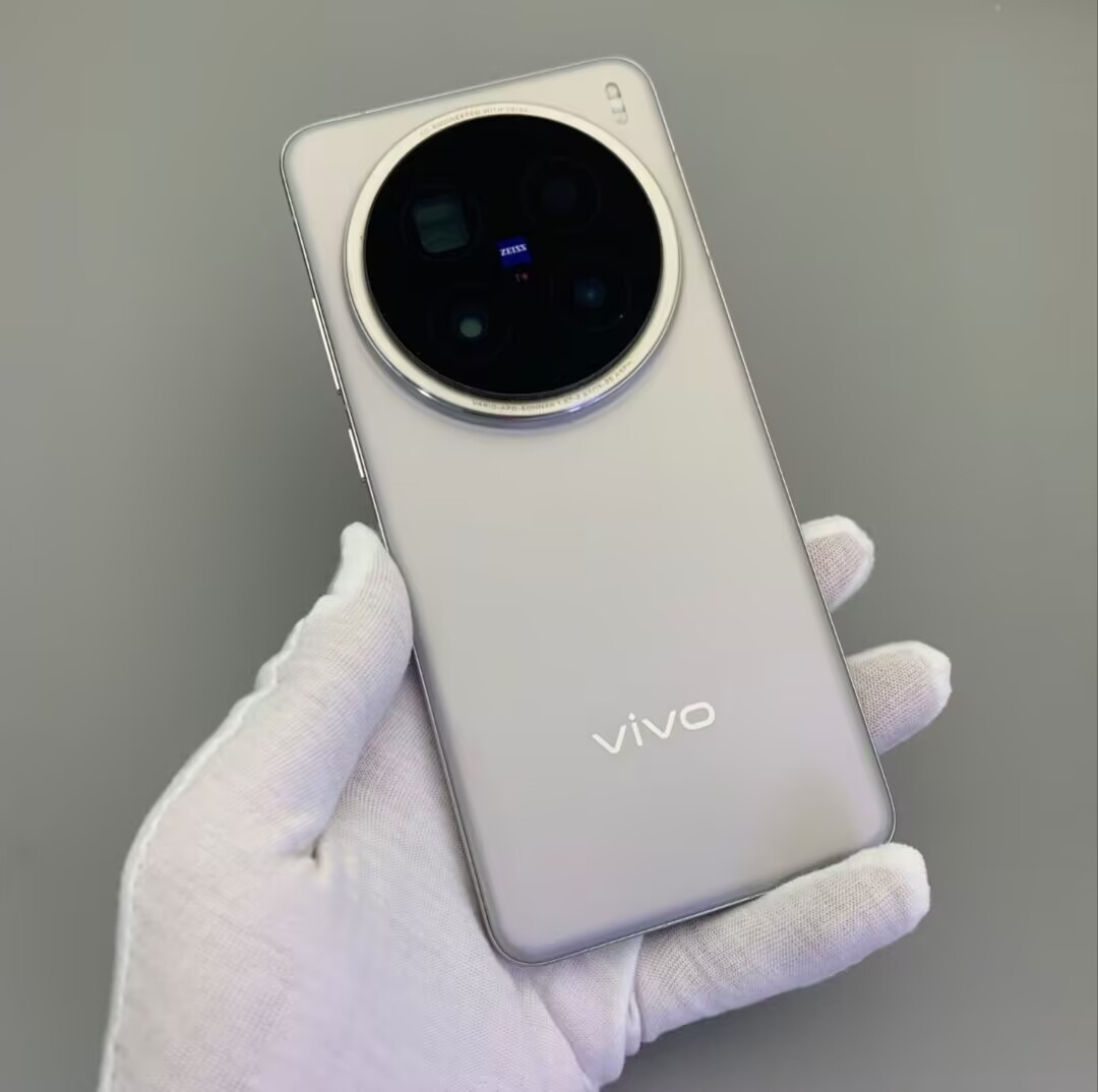 vivo X200 Pro 5G 6.78" 200MP 256/ 512GB 1TB Dimensity 9400 Android 15 CN version Charger Included Yes storage 12GB+256GB - Image 3