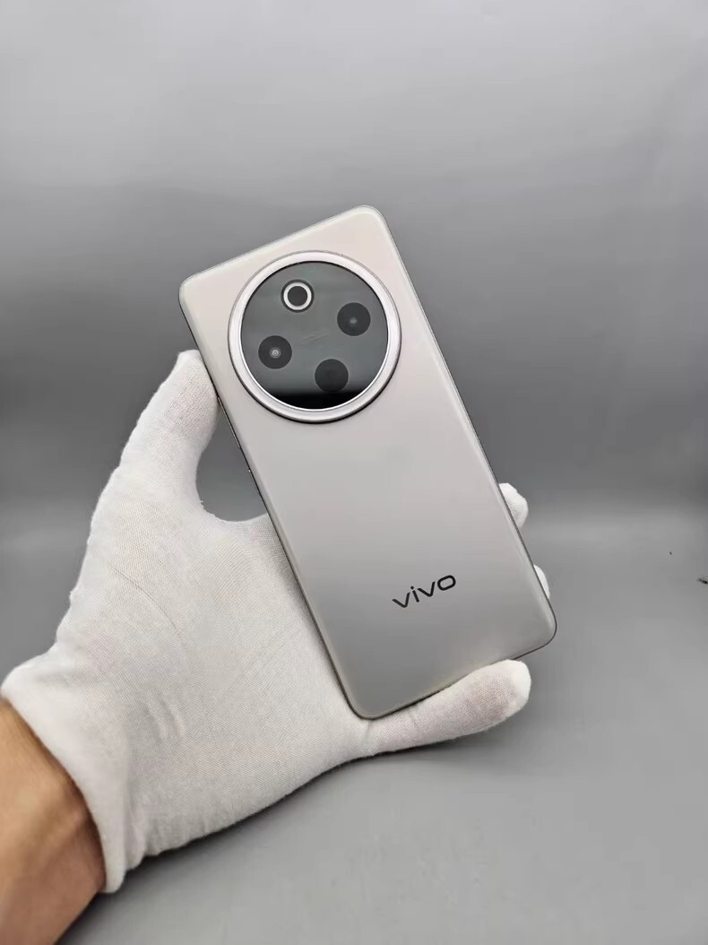 vivo Y300 Pro 5G 6.77" 50MP Android 256GB 512GB Snapdragon 6 Gen 1 SmartPhone Couleur Please note the color Capacité de stockage 8+128GB - Image 4