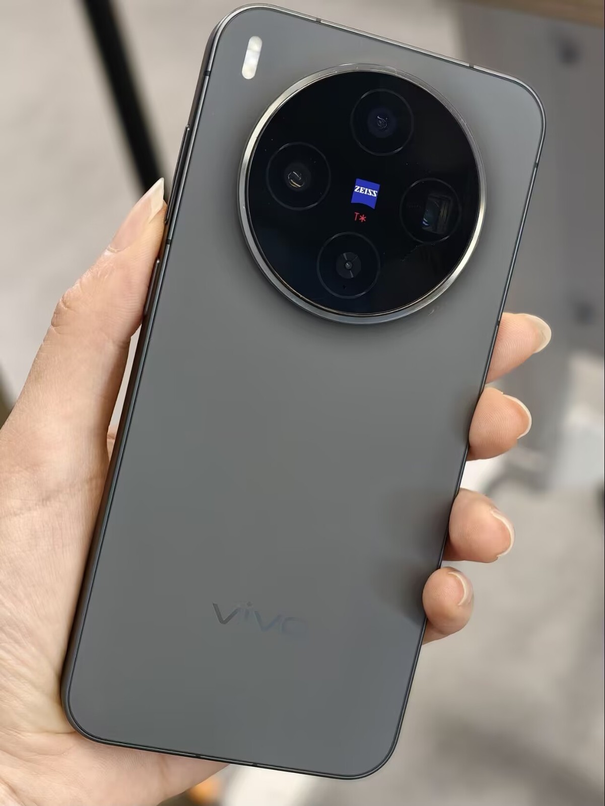 Vivo X300 5G 6.31" 50MP Mediatek Dimensity 9500 256GB/512GB/1TB Google unlocked storage 256GB 12GB RAM colors random colors - Image 2