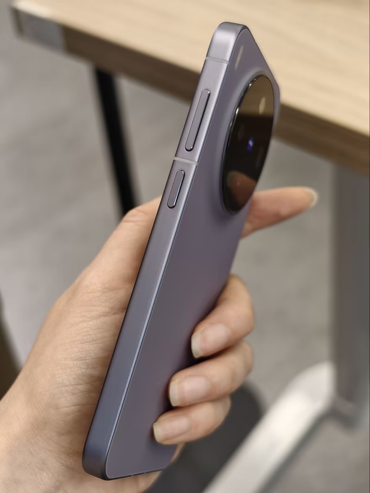 Vivo X300 5G 6.31" 50MP Mediatek Dimensity 9500 256GB/512GB/1TB Google unlocked storage 256GB 12GB RAM colors random colors - Image 12