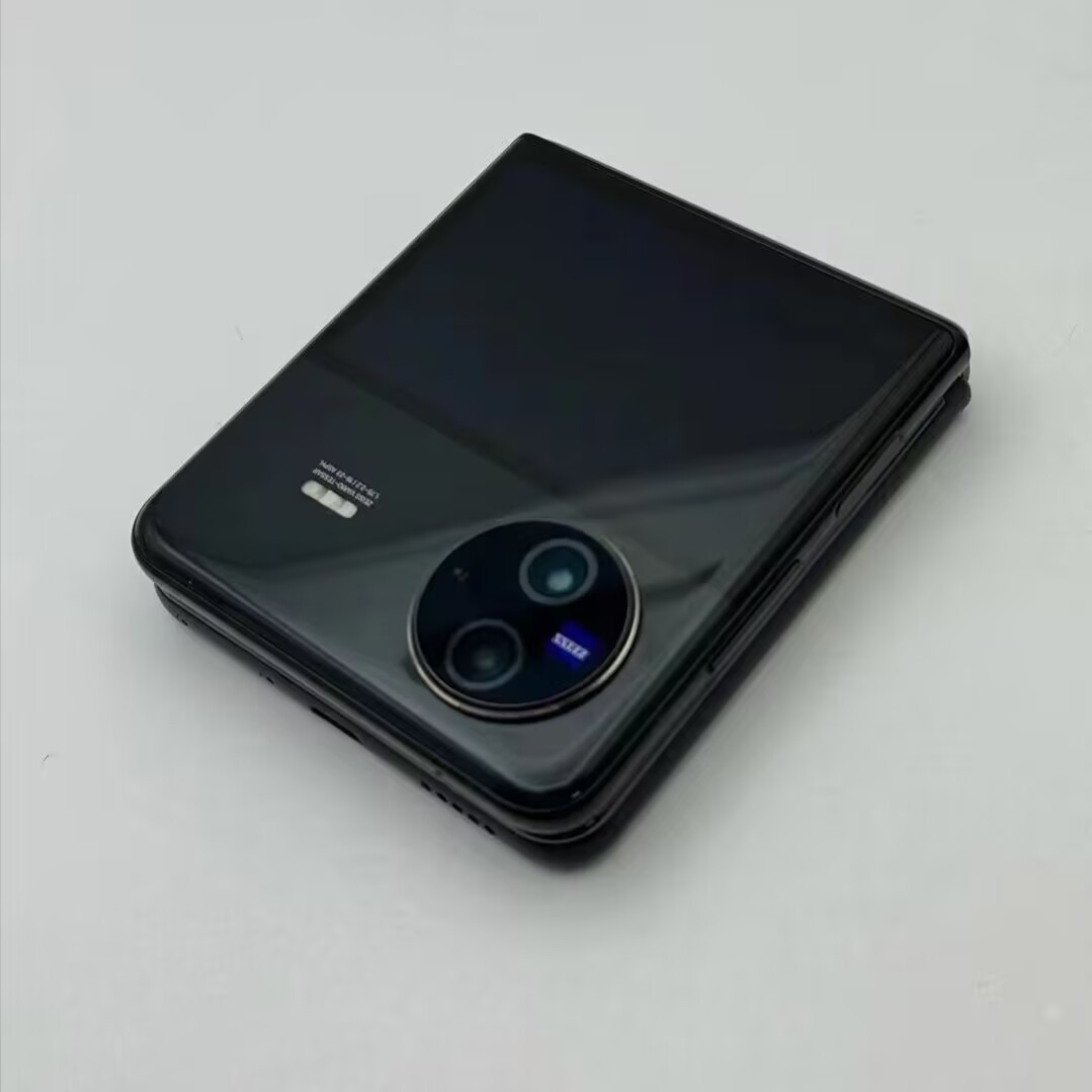 Small screen dual folding vivo X Flip 6.74"256GB/512GB Google CN version Android in order Charger Included Yes storage 12GB+256GB - Image 4