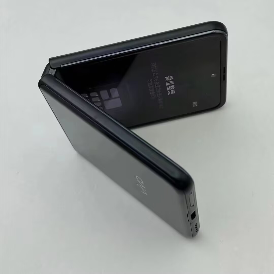 Small screen dual folding vivo X Flip 6.74"256GB/512GB Google CN version Android in order Charger Included Yes storage 12GB+256GB - Image 5