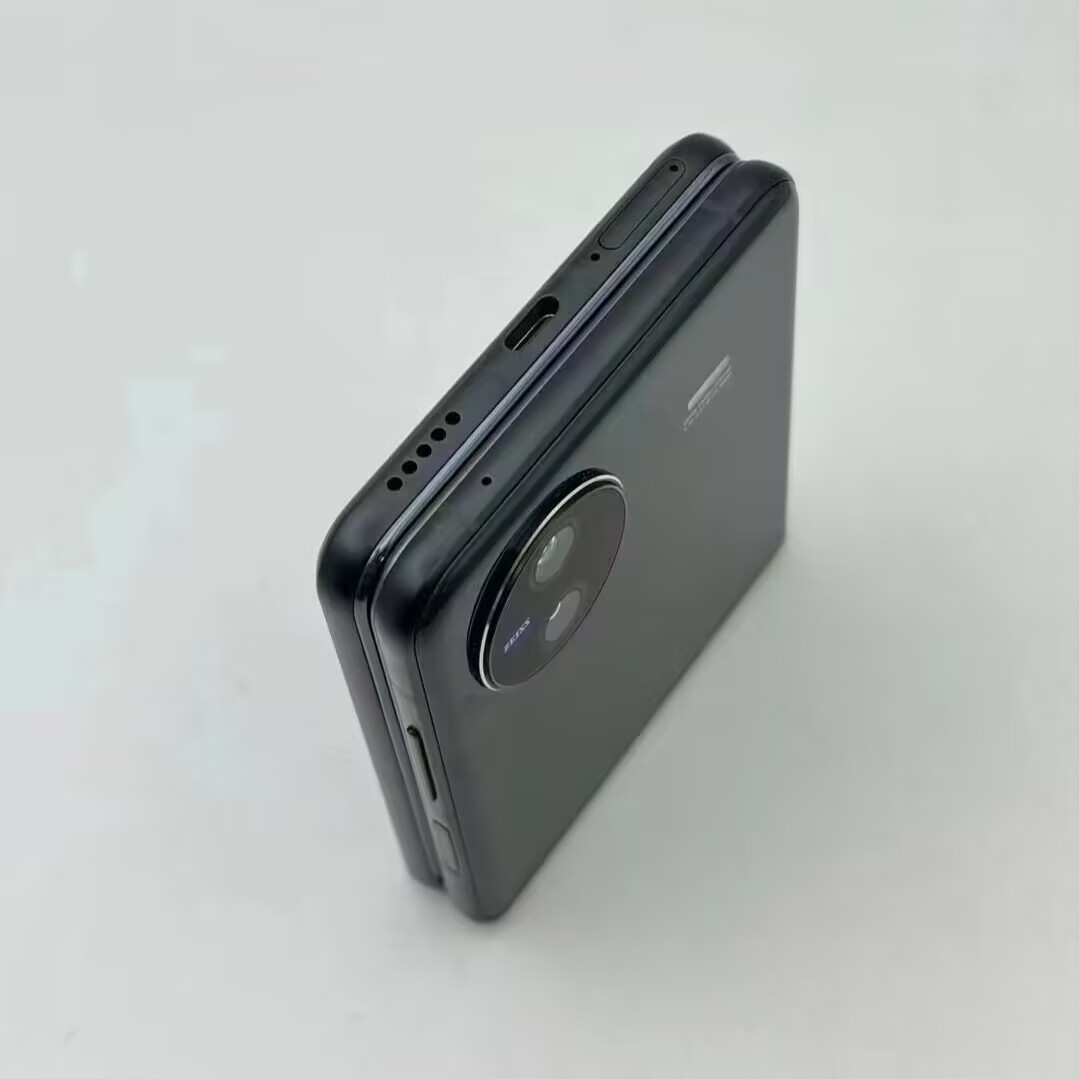 Small screen dual folding vivo X Flip 6.74"256GB/512GB Google CN version Android in order Charger Included Yes storage 12GB+256GB - Image 9