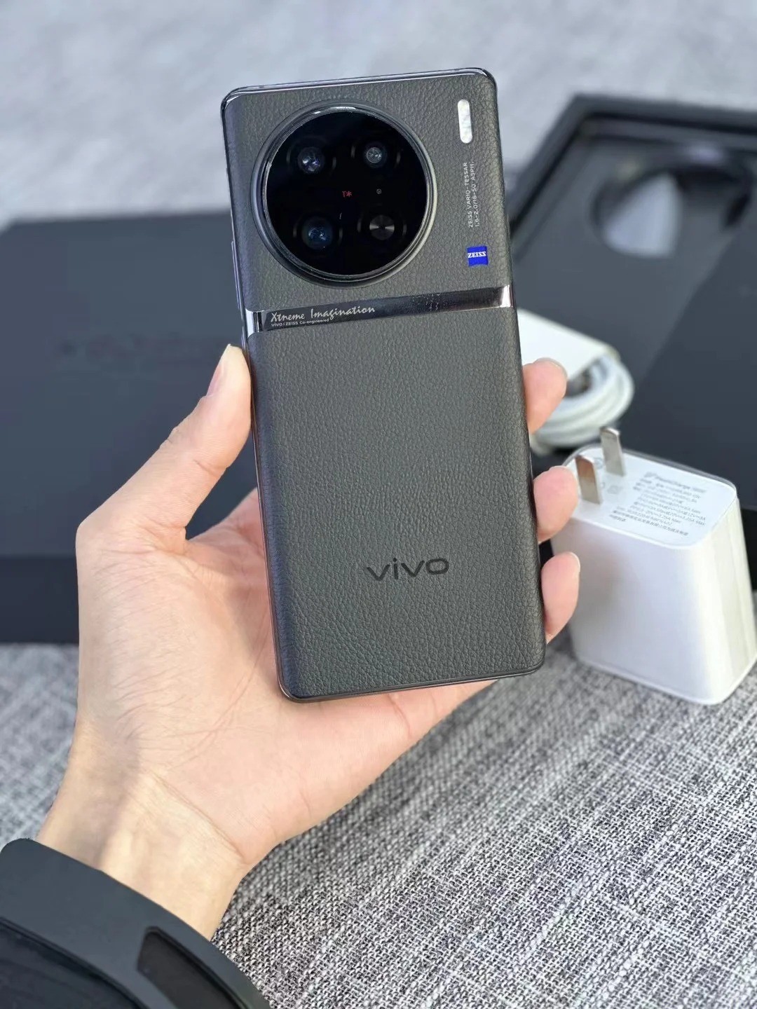 vivo X90 Pro 256GB 512GB 6.78" 64MP Snapdragon 8 Gen 2 Android 13 CN version in order Charger Included Yes storage 12GB+256GB - Image 5