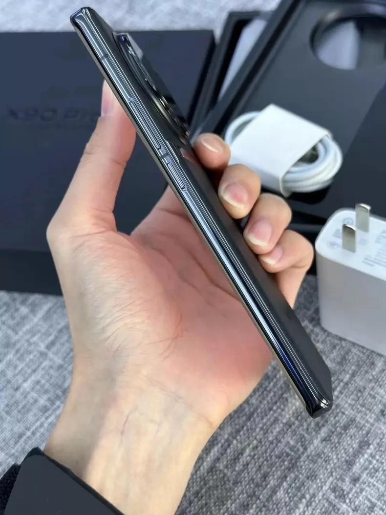 vivo X90 Pro 256GB 512GB 6.78" 64MP Snapdragon 8 Gen 2 Android 13 CN version in order Charger Included Yes storage 12GB+256GB - Image 8