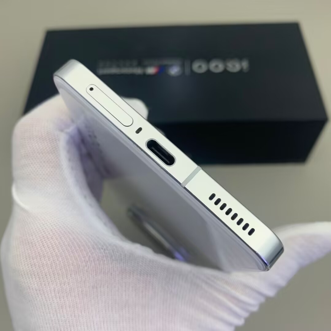 vivo iQOO 12 5G 6.78" 64MP 256GB 512GB 1TB Snapdragon Android 14 5000mAh storage 12+256GB Colour Please note the color。 - Image 9