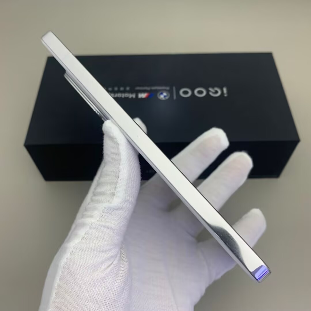 vivo iQOO 12 5G 6.78" 64MP 256GB 512GB 1TB Snapdragon Android 14 5000mAh storage 12+256GB Colour Please note the color。 - Image 11