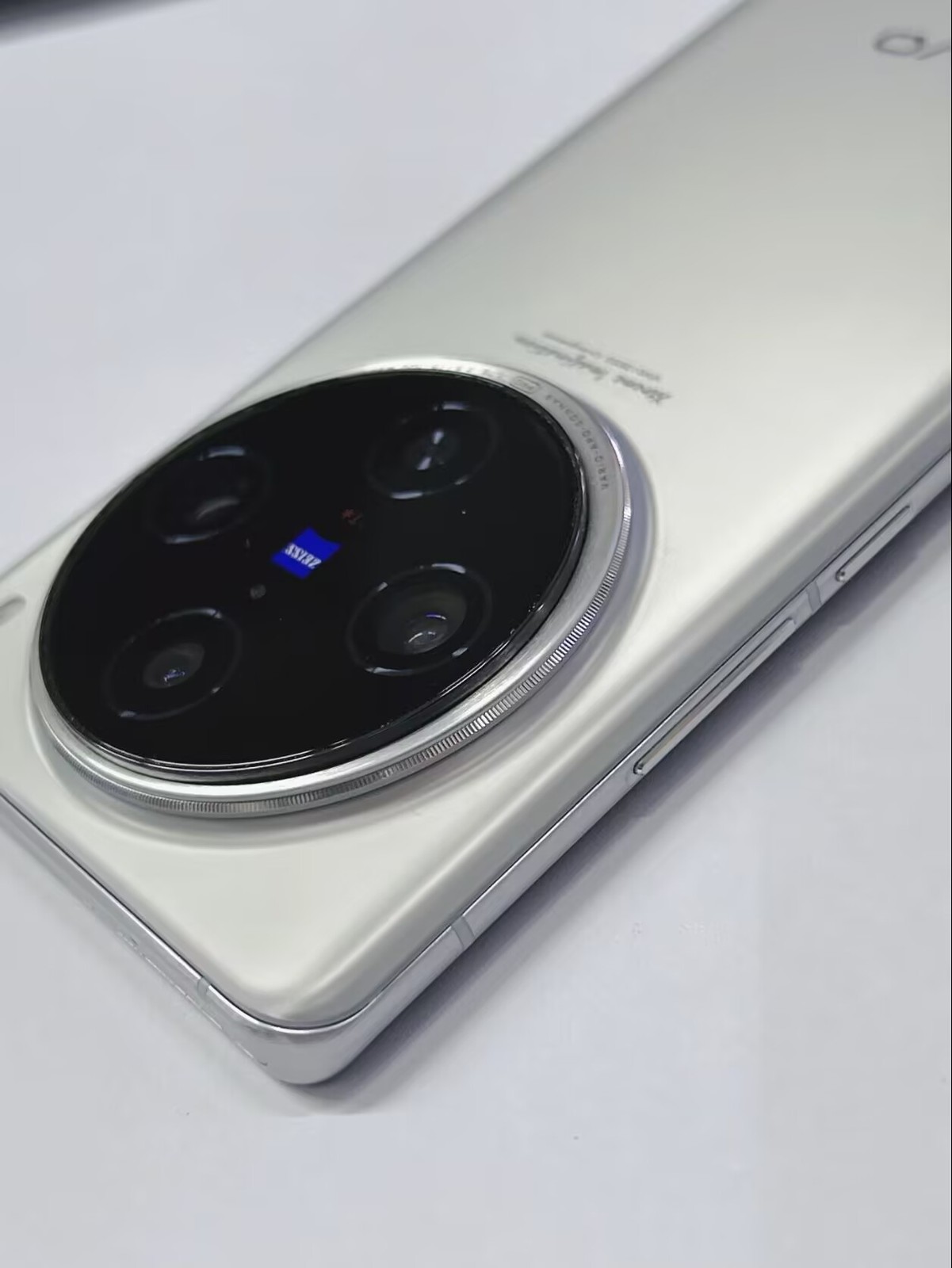 vivo X100s Pro 5G 6.78" 50MP 256GB 512GB 1TB Dimensity 9300+ Android 14 in order Charger Included Yes storage 12GB+256GB - Image 5