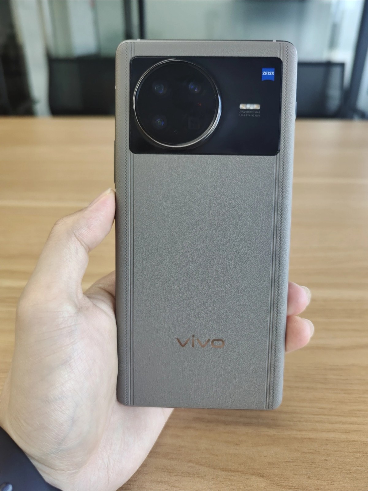 vivo X Note 6.0" 50MP 256GB 512GB vivo X Note Android 12 CN version Color Random color Charger Included Yes storage 8GB+256GB