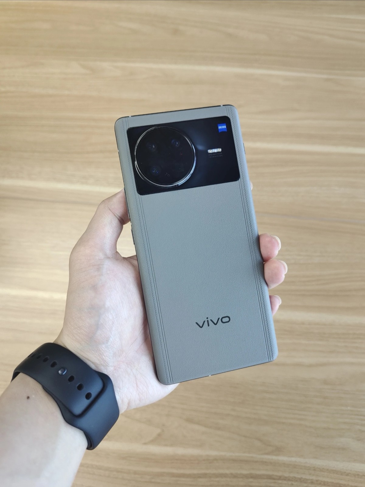 vivo X Note 6.0" 50MP 256GB 512GB vivo X Note Android 12 CN version Color Random color Charger Included Yes storage 8GB+256GB - Image 4
