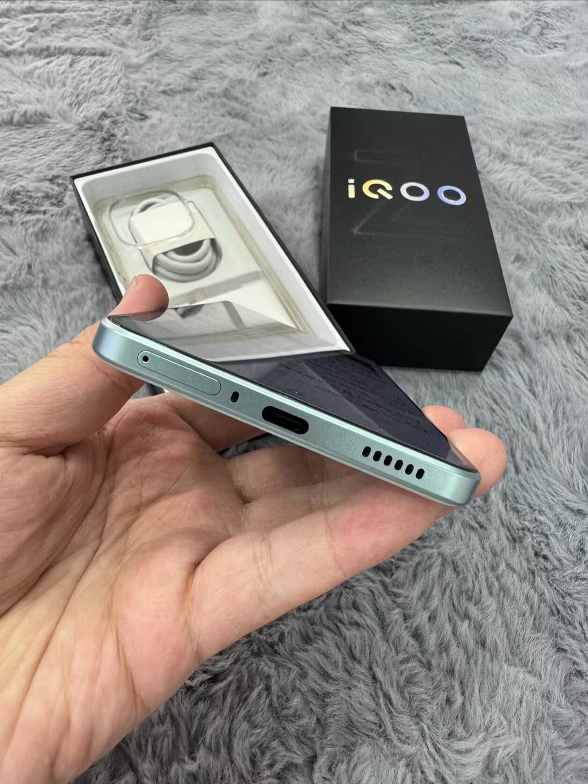 VIVO iQOO Z9 Turbo 5GB Android Unlocked Snapdragon 8s Gen 3 Smartphone Color random color Storage Capacity 12+256GB - Image 4