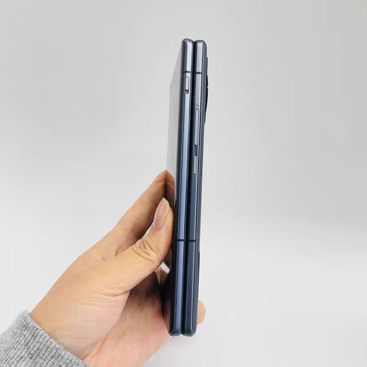 vivo X Fold 5G 8.03" 50MP 256GB 512GB Snapdragon 8 Gen 1 4600mAh Android in order Charger Included Yes storage 12GB+256GB - Image 3