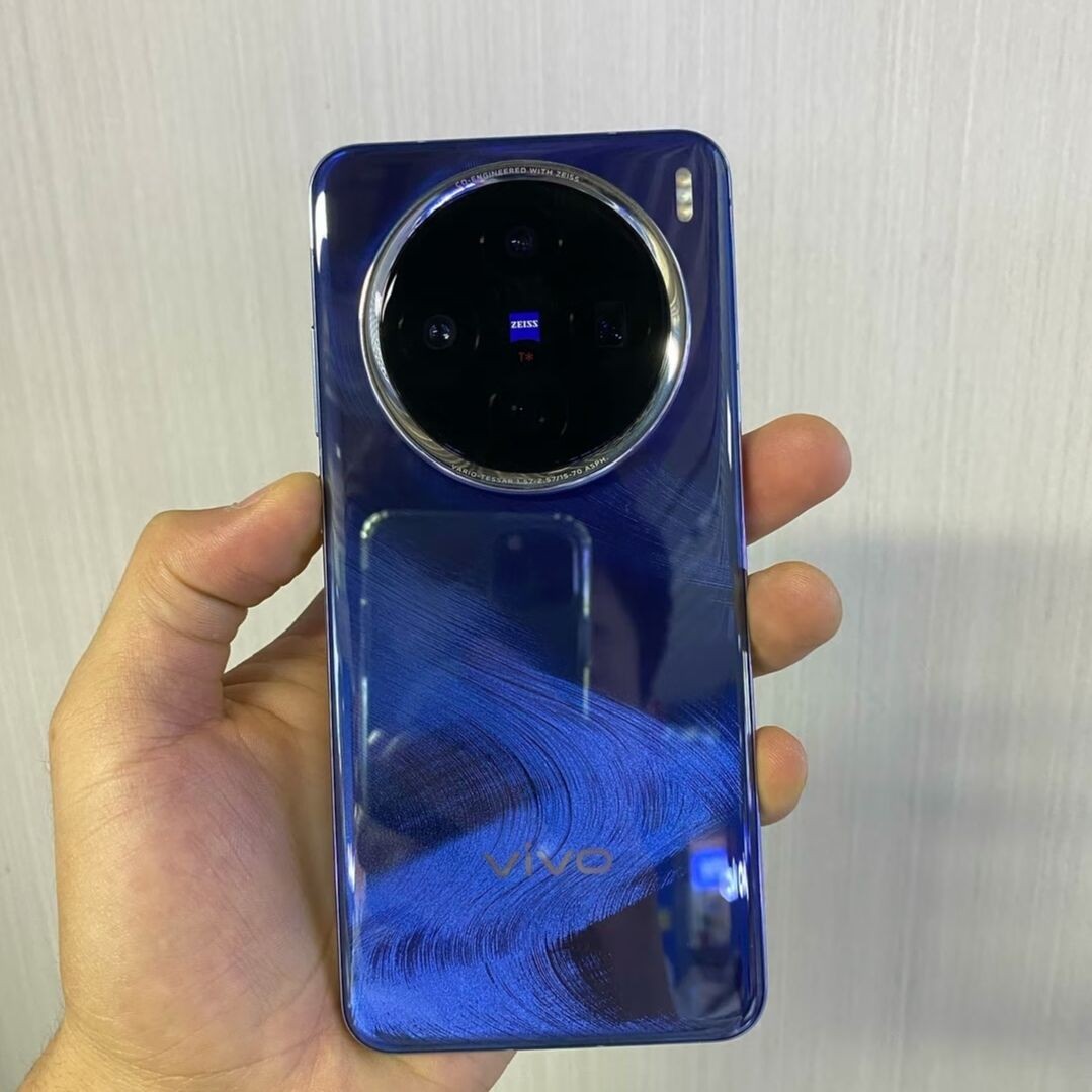 vivo X200 5G 6.67" 50MP 256GB 512GB 1TB Dimensity 9400 Android 15 in order Charger Included Yes storage 12GB+256GB