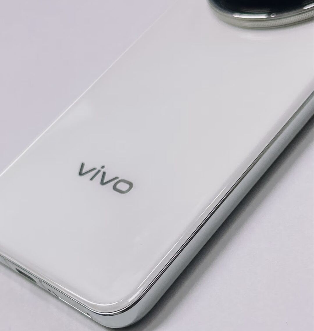 vivo X200 5G 6.67" 50MP 256GB 512GB 1TB Dimensity 9400 Android 15 in order Charger Included Yes storage 12GB+256GB - Image 4