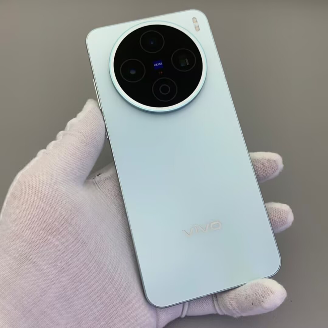 vivo X200S 5G 6.67" 50MP Dimensity 9400+ Android 15(unlocked) Storage 12GB+256GB Color Please note the color. - Image 5