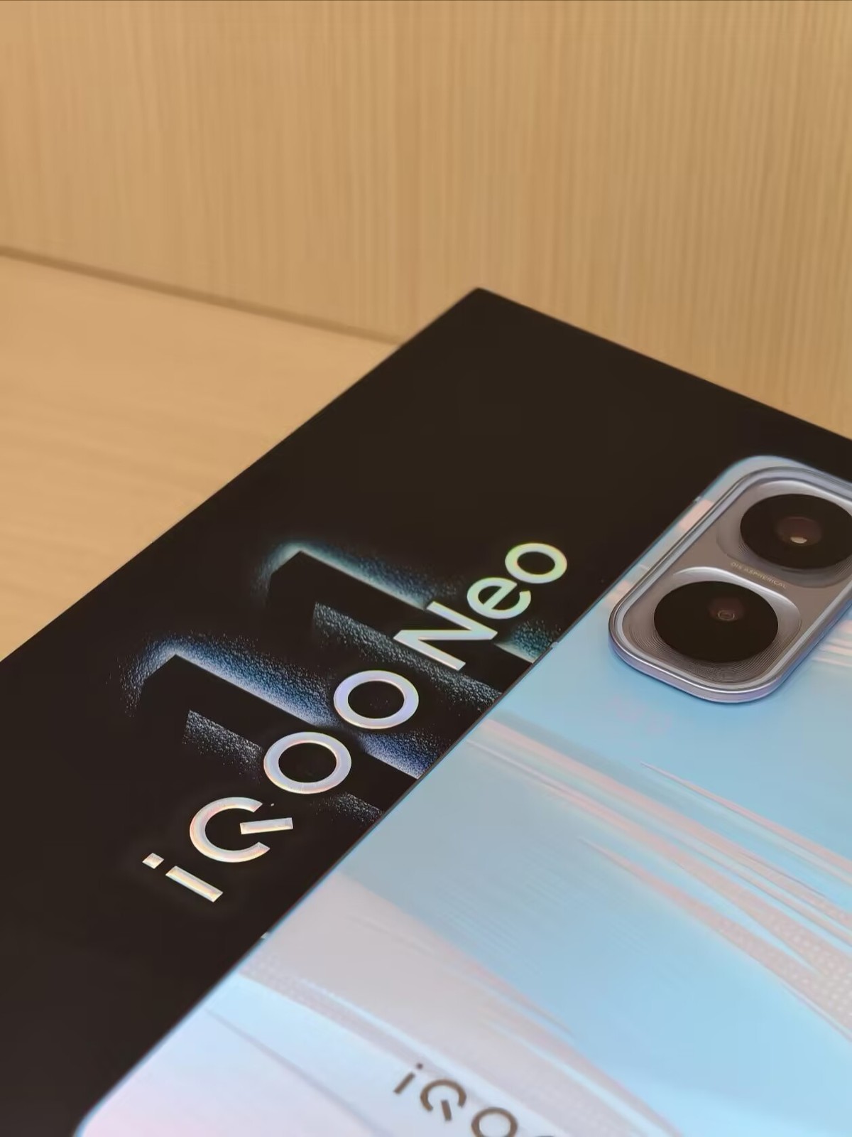 vivo iQOO Neo11 5G 6.82" 50MP Snapdragon 8 Elite 7500mAh Android Unlocked storage 12+256GB colors Random color - Image 4