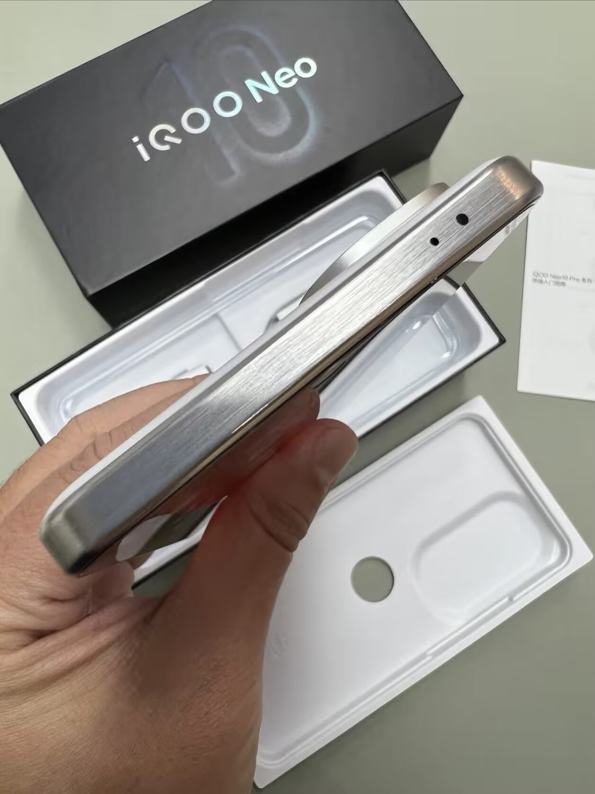 vivo iQOO Neo10 Pro 5G 6.78"50MP Dimensity 9400 6100mAh Android Unlocked storage 12+256GB colors Random color - Image 3