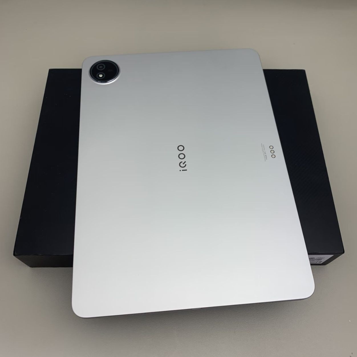 vivo iQOO Pad2 12.1" 13MP Snapdragon 8s Gen 3 Wi-Fi Android 10000mAh Storage 8+128GB Color Random color